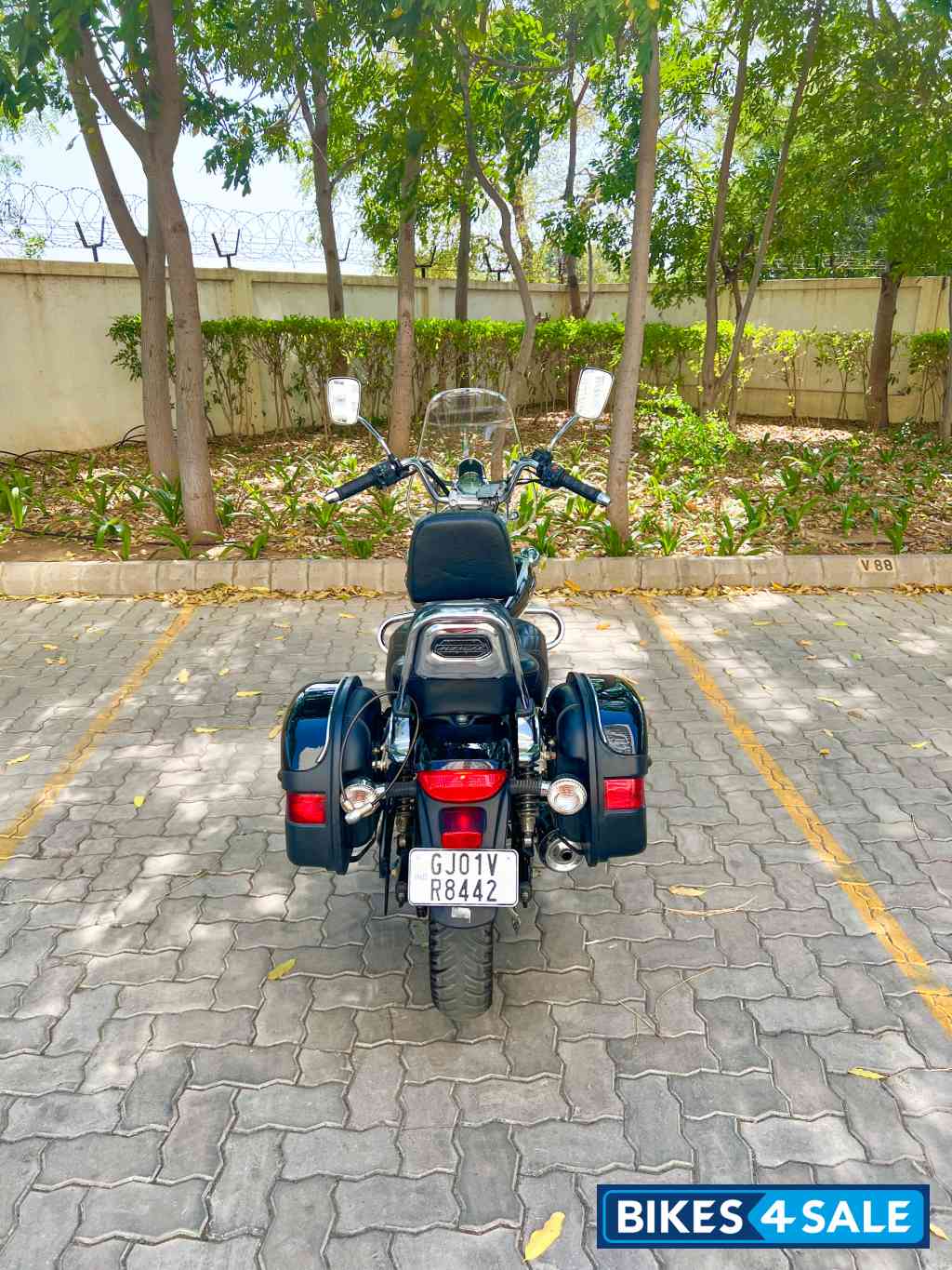 Bajaj Avenger Cruise 220 BS6