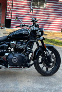 Royal Enfield Super Meteor 650