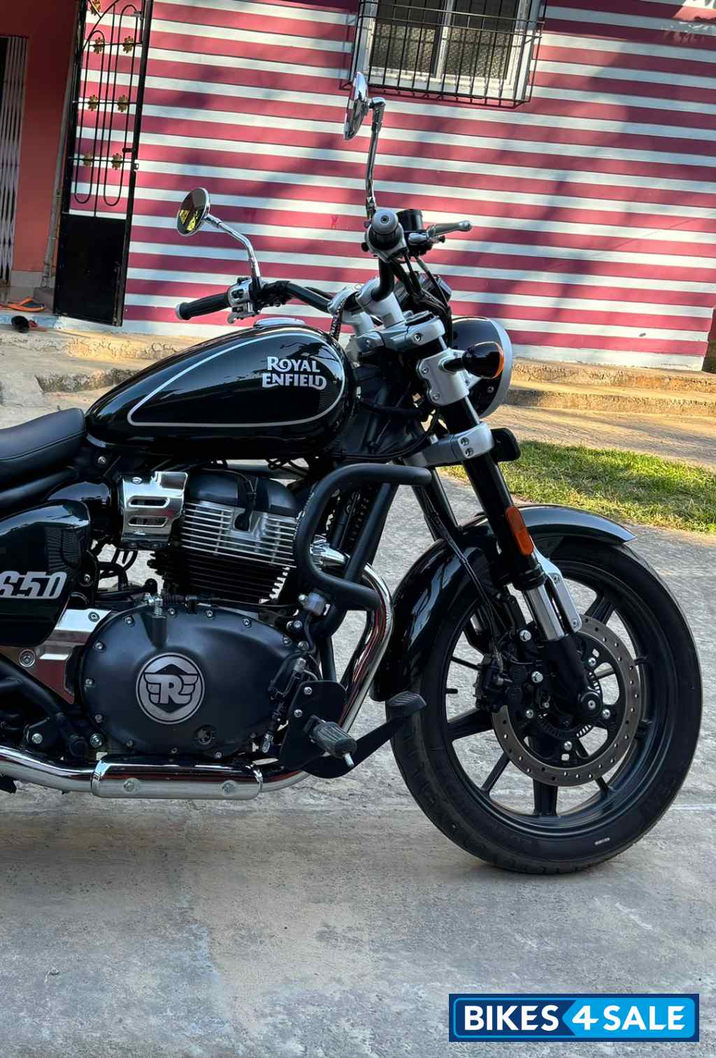 Royal Enfield Super Meteor 650 Royal Enfield Super Meteor 650