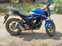 Blue Suzuki Gixxer 150