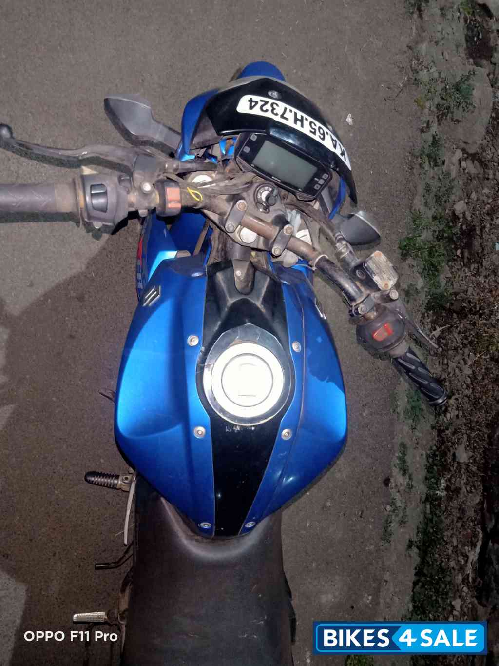 Blue Suzuki Gixxer 150