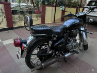Black Royal Enfield Bullet Electra Twinspark
