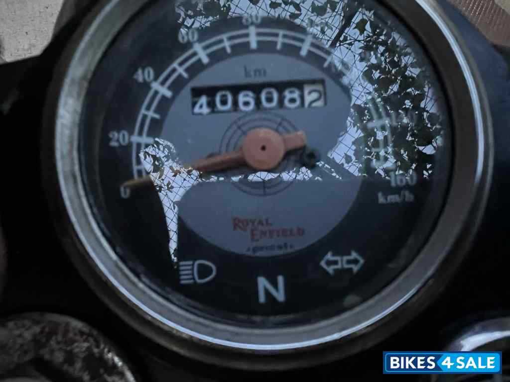 Black Royal Enfield Bullet Electra Twinspark