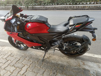 Yamaha R15 V4