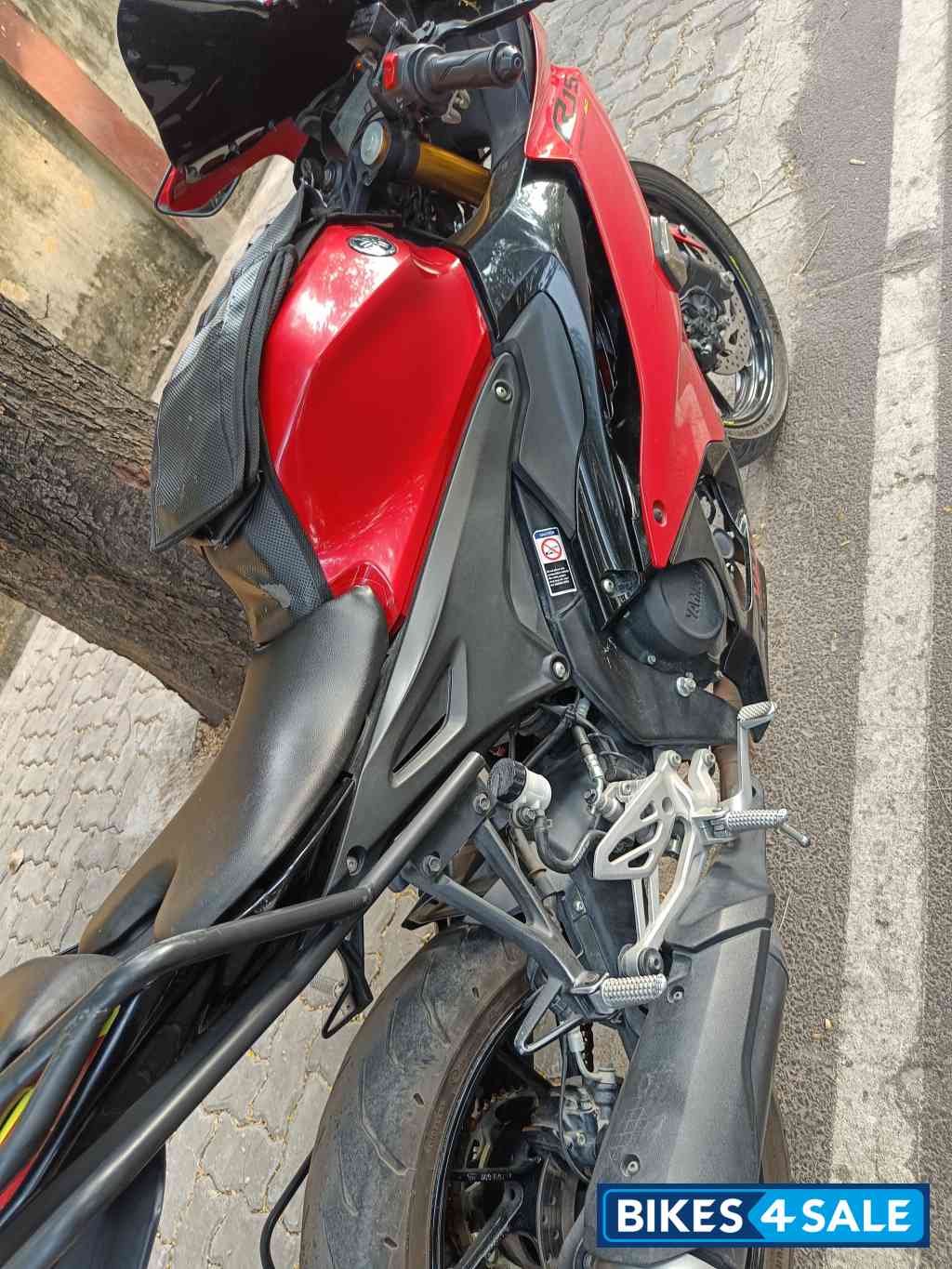 Yamaha R15 V4