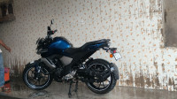 Yamaha FZS-FI Deluxe