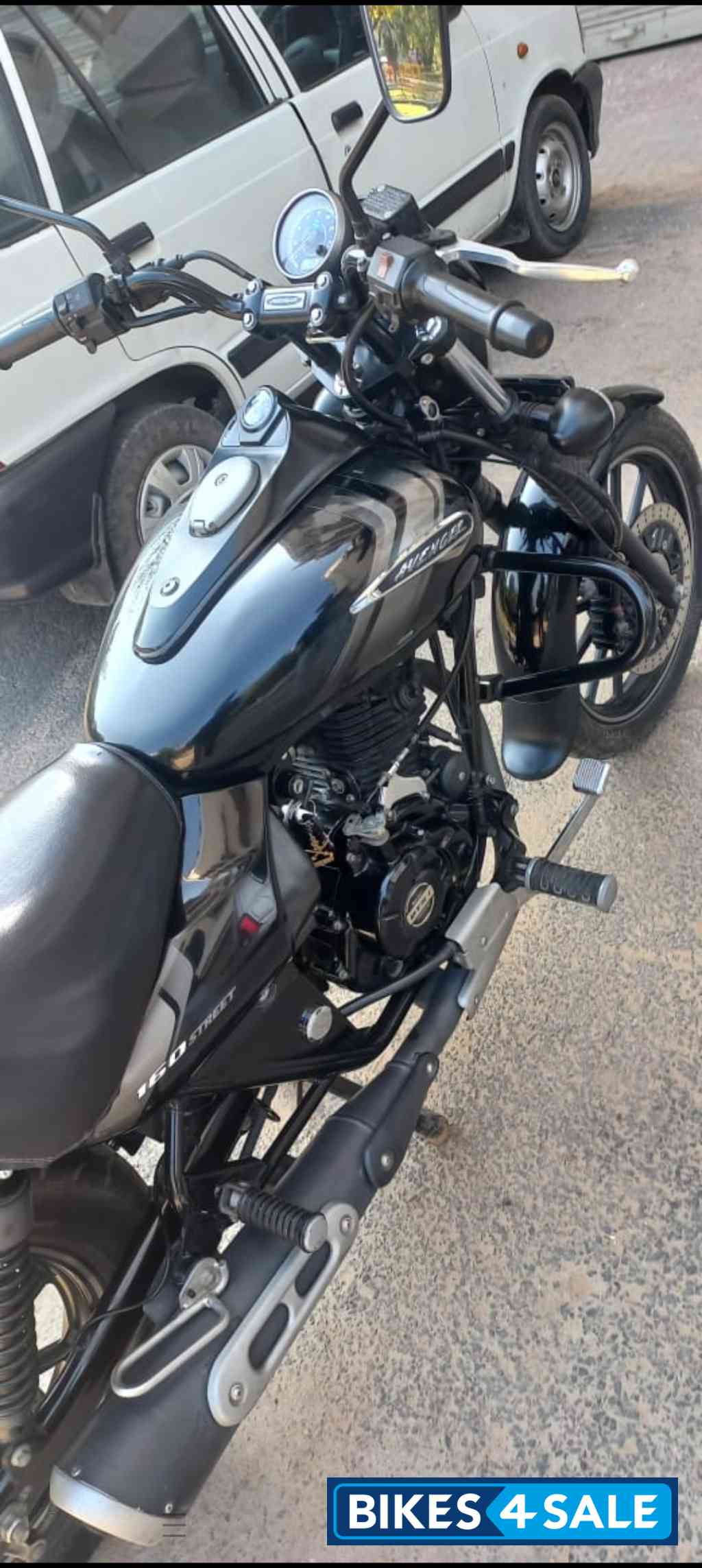 Bajaj Avenger Street 160