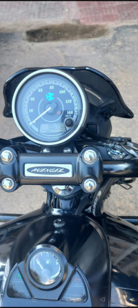 Bajaj Avenger Street 160