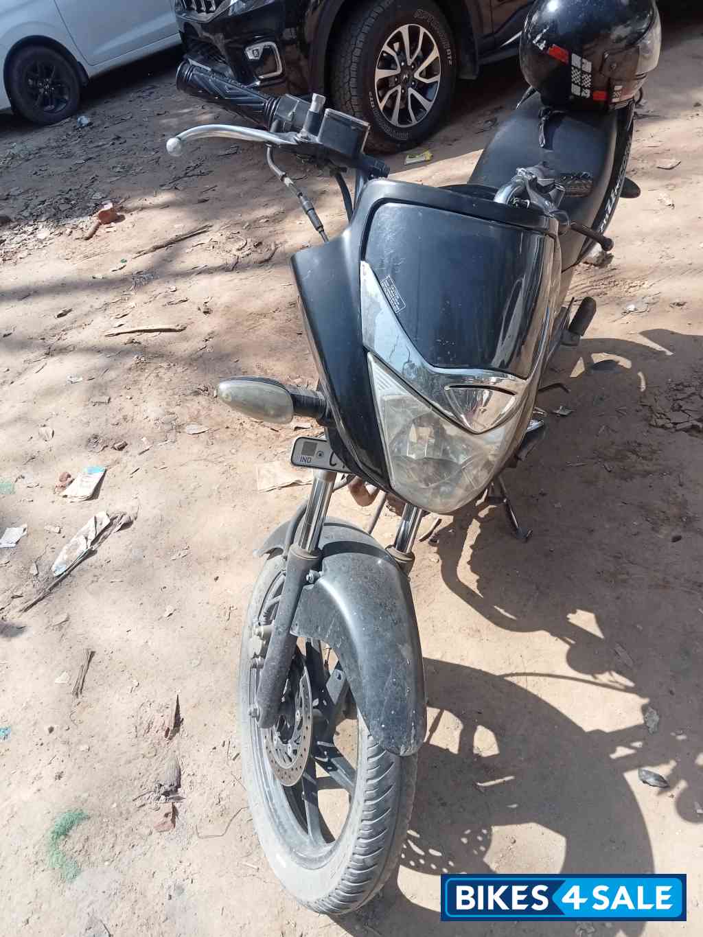 Black Honda CB Unicorn