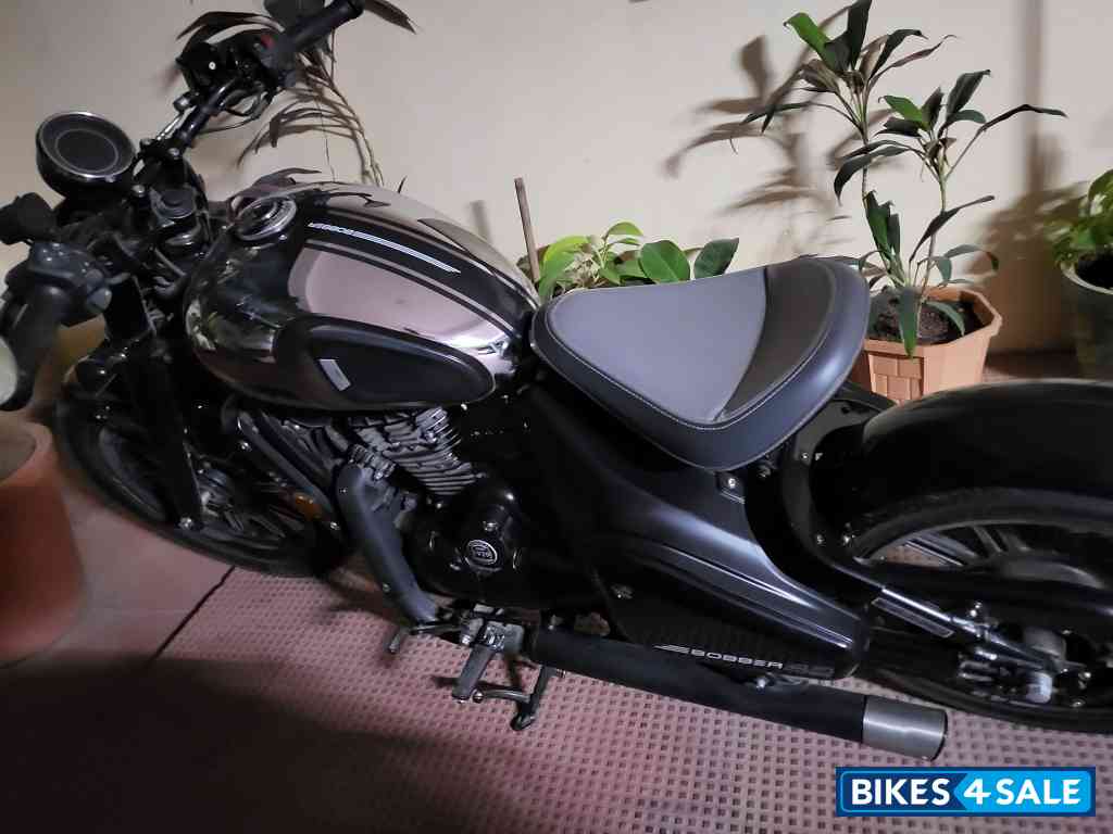 Black And Chrome Dual Jawa 42 Bobber Black Mirror