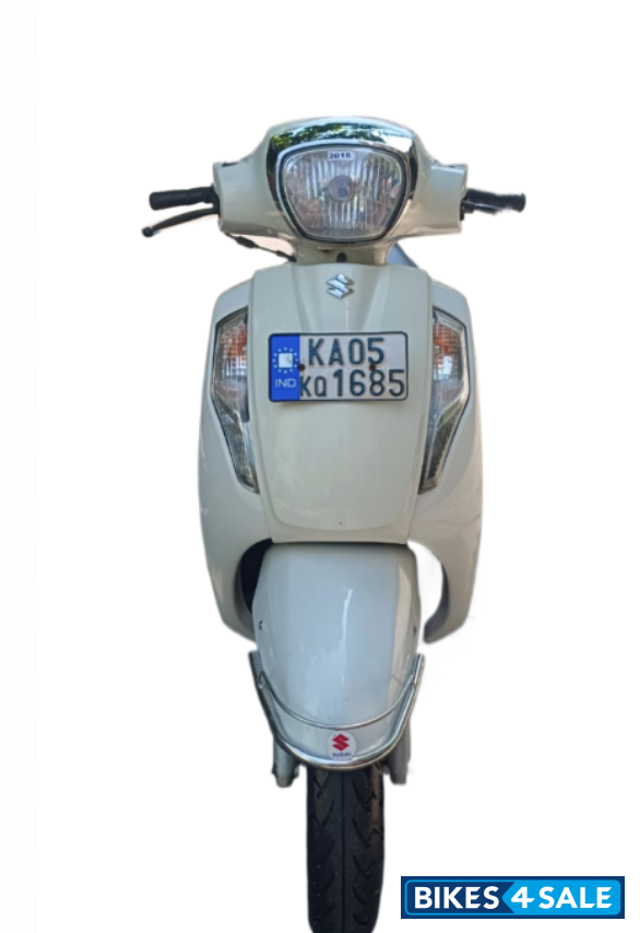 White Suzuki Access 125