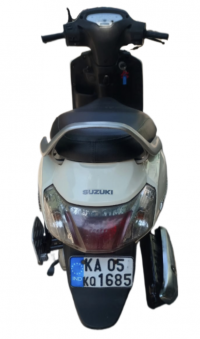 White Suzuki Access 125