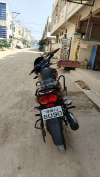 Red Honda Shine 125 Disc
