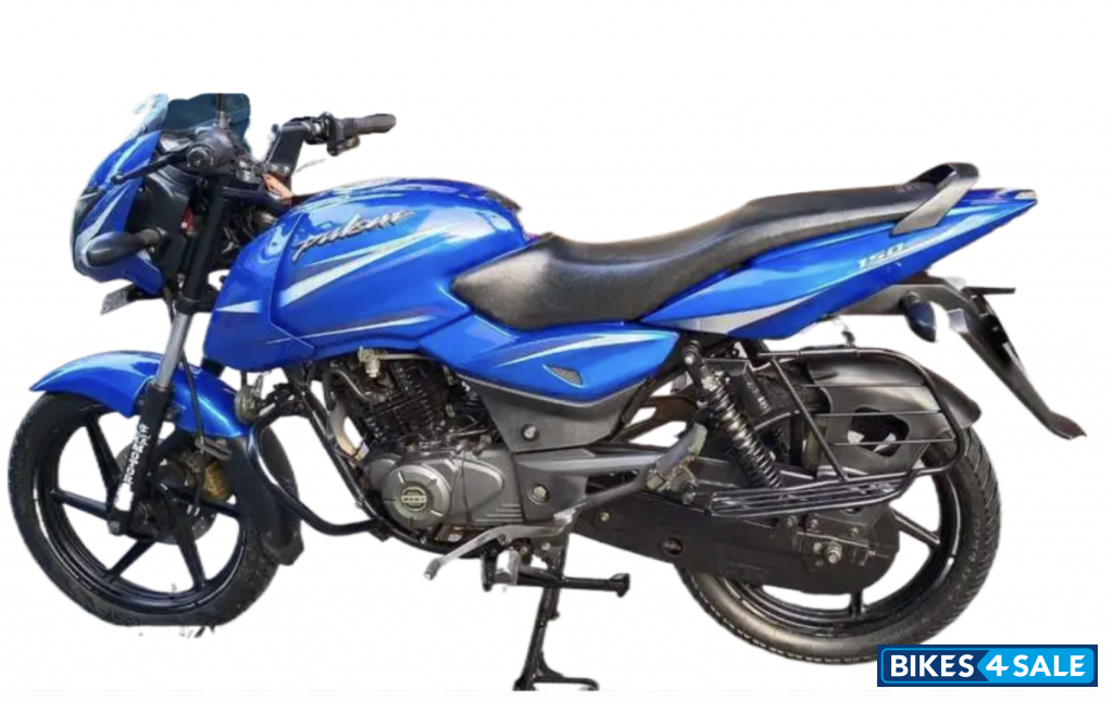 Royal Blue Bajaj Pulsar 150