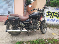 Black Royal Enfield Thunderbird 350