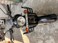 Royal Enfield Classic Stealth Black