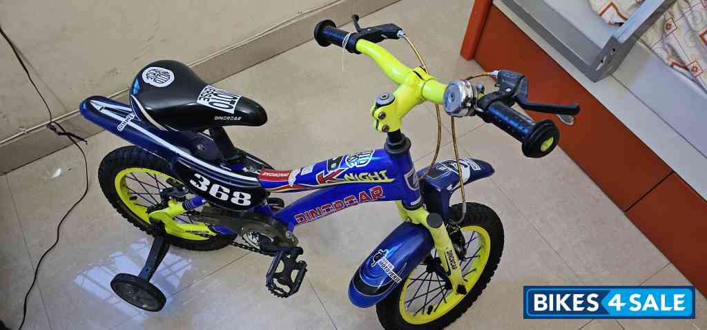 Blue/ Yellow Bicycle Hero