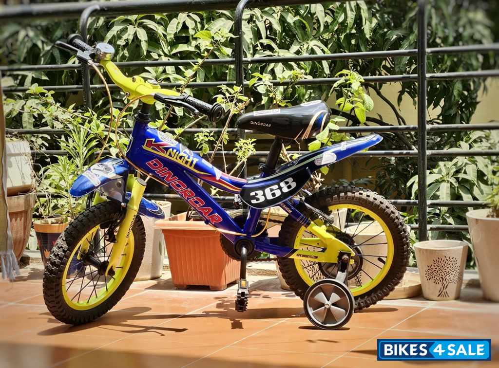 Blue/ Yellow Bicycle Hero