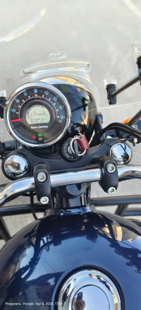 Blue Royal Enfield Meteor 350