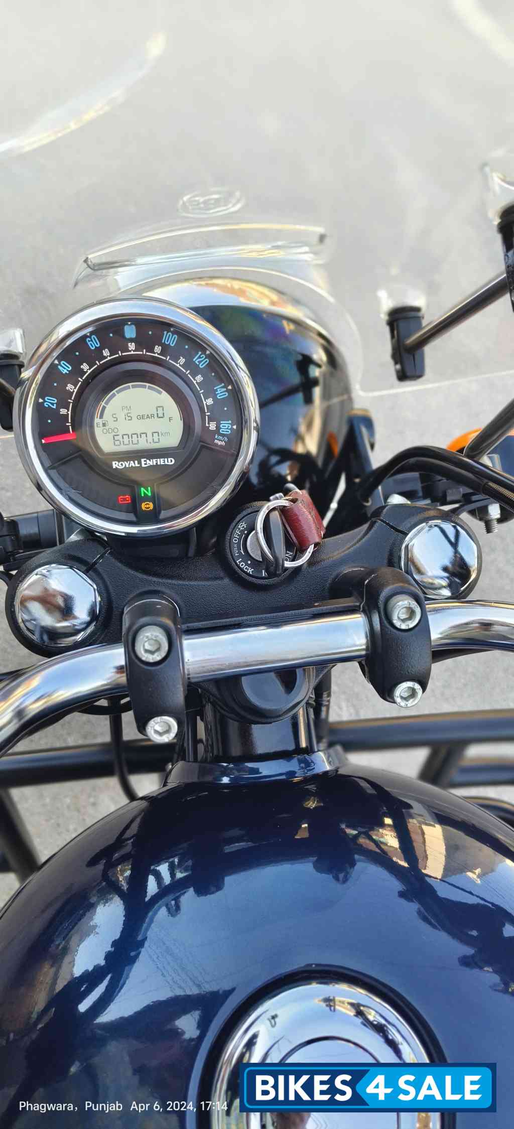 Blue Royal Enfield Meteor 350