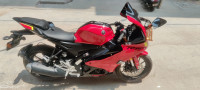 Yamaha R15 V4