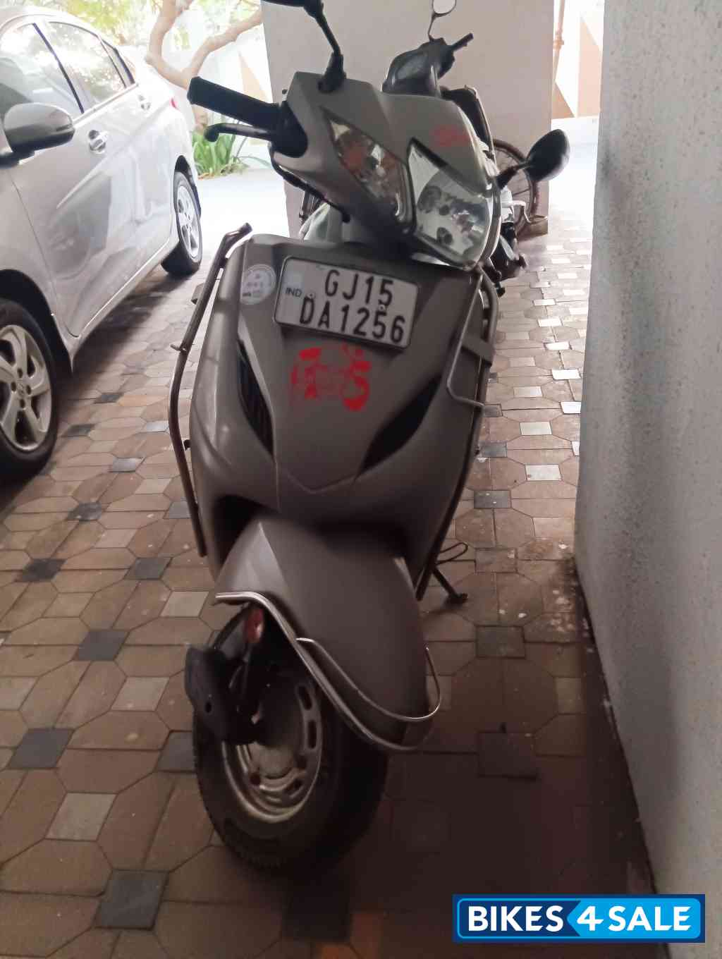Grey Honda Activa 4G