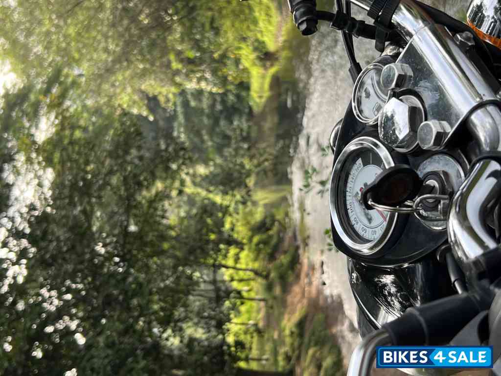 Royal Enfield Classic 500