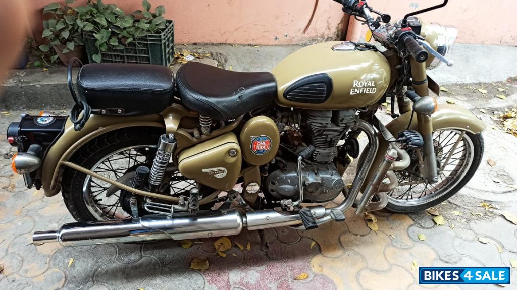 Desert Storm Royal Enfield Classic Desert Storm