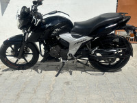 TVS Apache RTR 160 4V