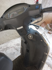 White Hero Destini 125 BS6