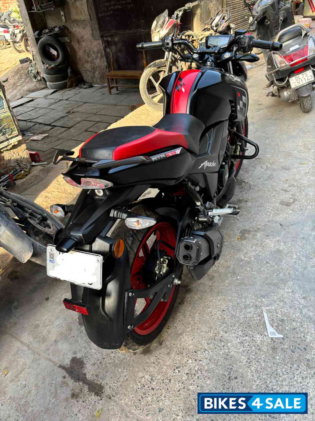 TVS Apache RTR 160 4V Special Edition