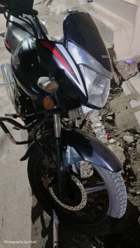 Black And Red Honda Shine 125 Disc