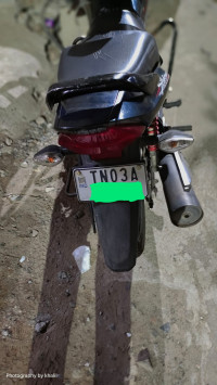 Black And Red Honda Shine 125 Disc