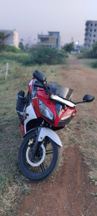 Cocktail Red Yamaha YZF R15 S