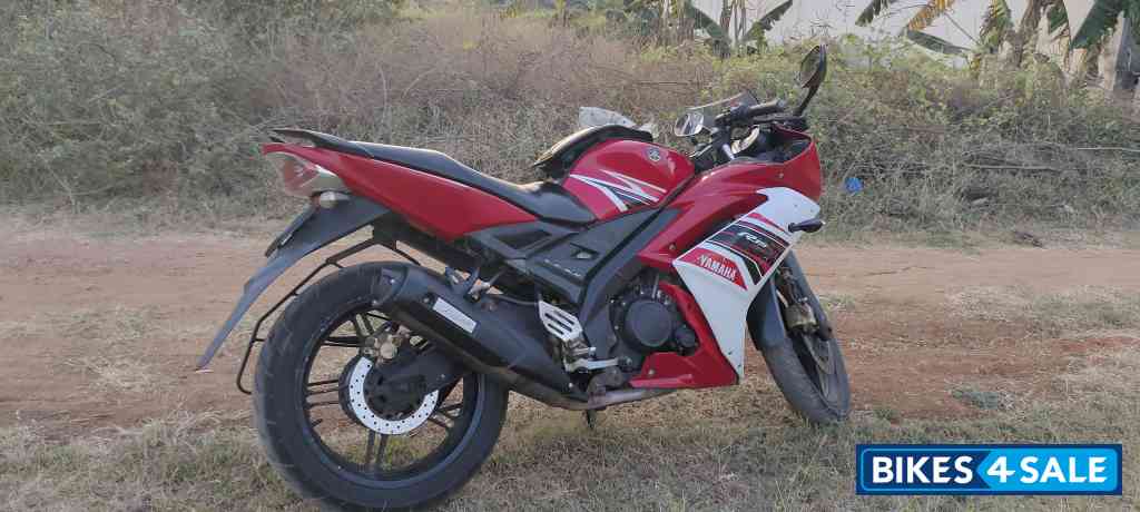 Cocktail Red Yamaha YZF R15 S