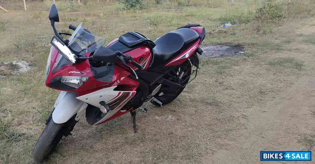 Cocktail Red Yamaha YZF R15 S