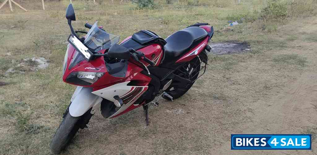 Cocktail Red Yamaha YZF R15 S