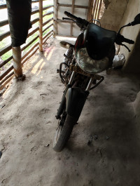 Black Bajaj Discover DTSi 135