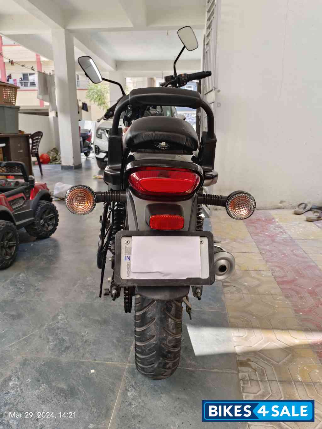 Spicy Red Bajaj Avenger Street 160