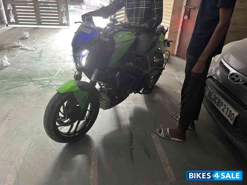 Bajaj Dominar 400 ABS BS6