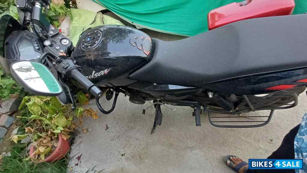 Black Bajaj Pulsar 125 Neon