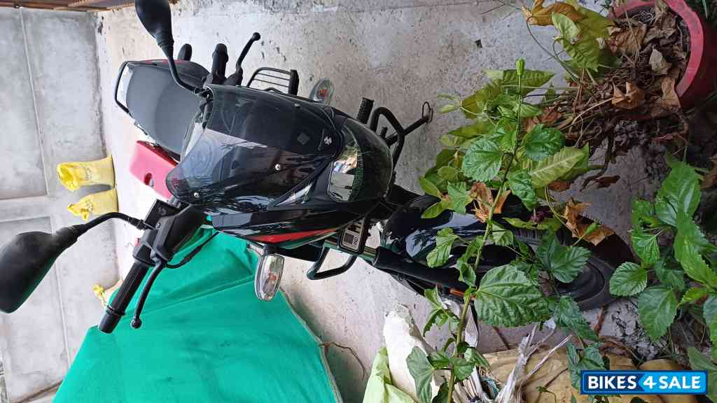 Black Bajaj Pulsar 125 Neon