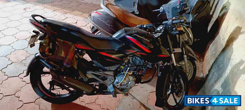 Bajaj Pulsar 135LS
