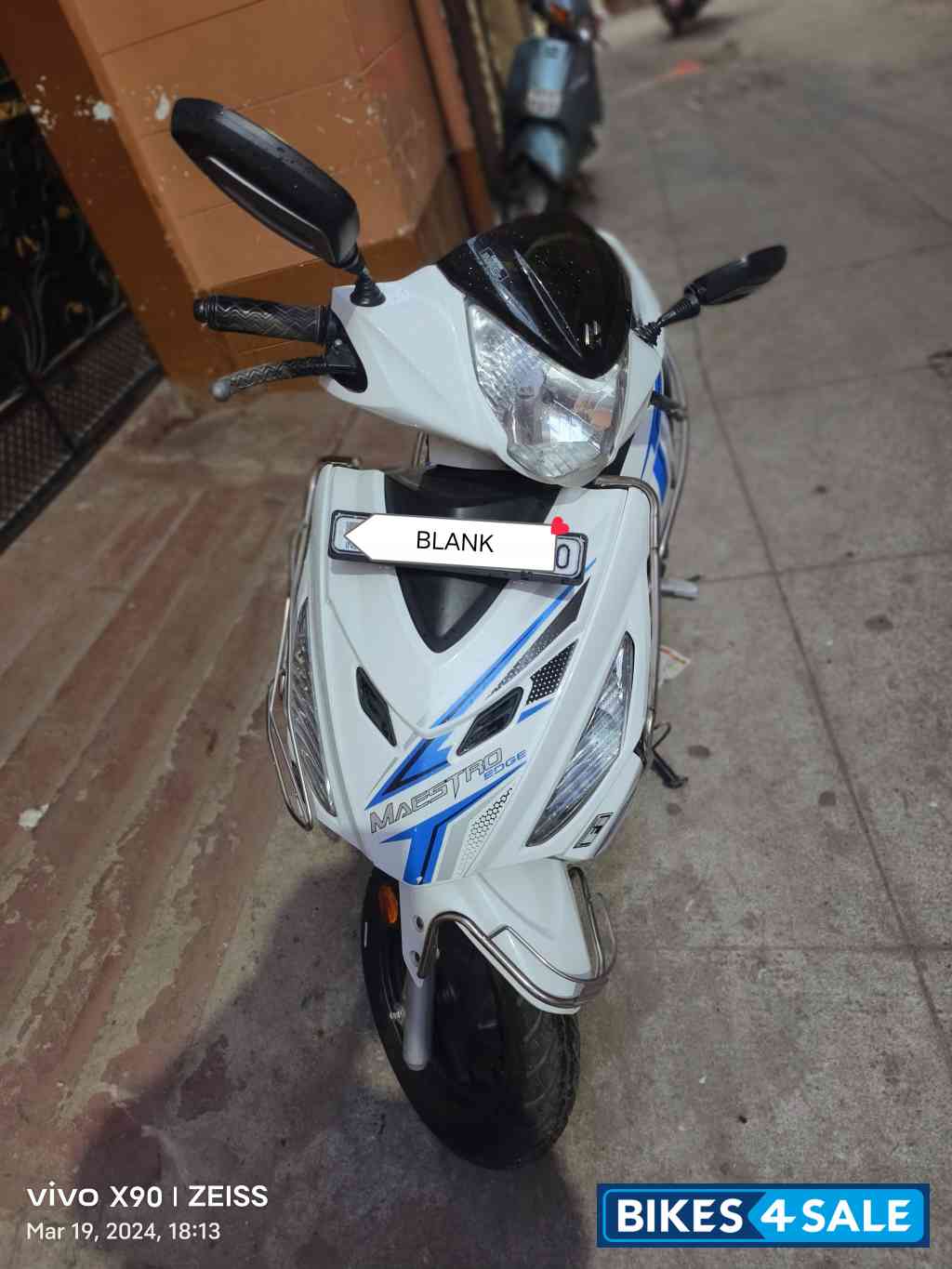 Hero Maestro Edge 125 FI