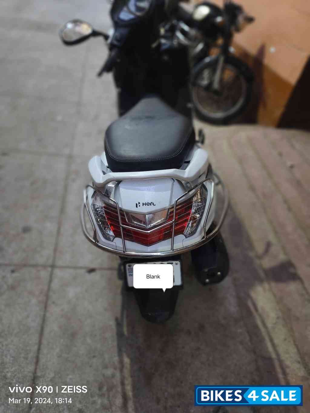 Hero Maestro Edge 125 FI Hero Maestro Edge 125 FI