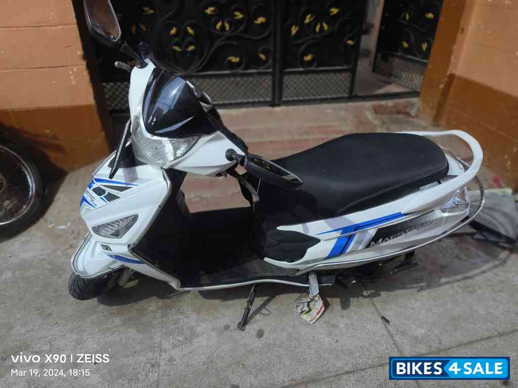 Hero Maestro Edge 125 FI Hero Maestro Edge 125 FI