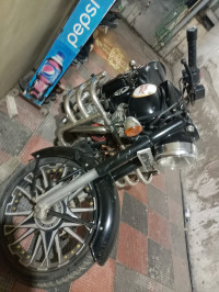 Black Royal Enfield Classic 350