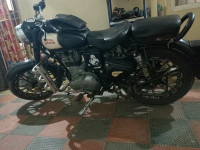 Black Royal Enfield Classic 350