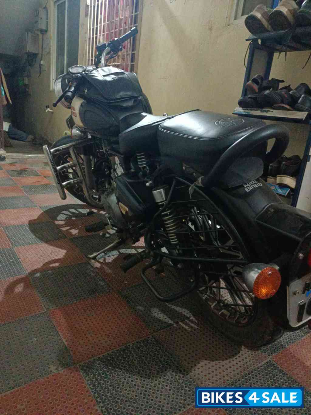 Black Royal Enfield Classic 350