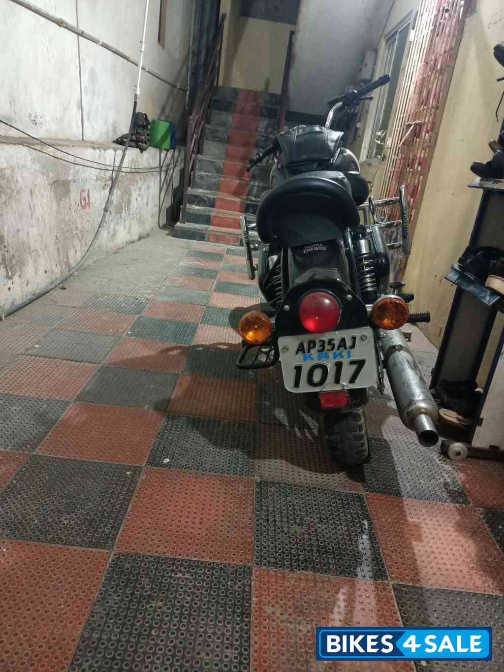 Black Royal Enfield Classic 350